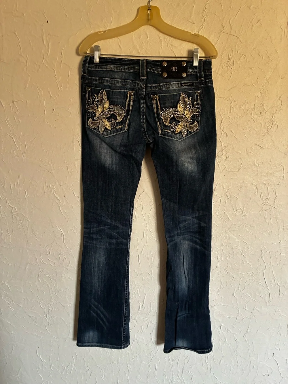 Miss Me Dark Blue boot cut Jeans with Embroidered Back Pockets 28L - Picture 5 of 5